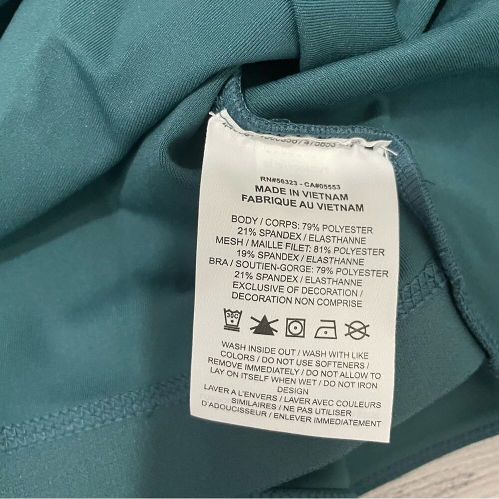 Nike - NWT Colorblock Workout Cropped Tank - Picture 10 of 11